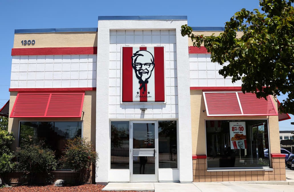 KFC to switch to Coca-Cola beverages in U.S. restaurants for the first time in decades